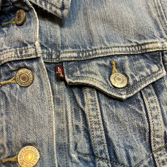 Levi’s Y2K Denim Jacket - Picture 6 of 6